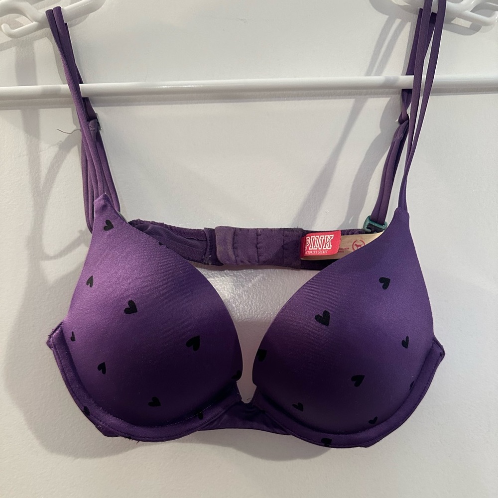 VS Pink 32A Push up Dark purple little black hearts